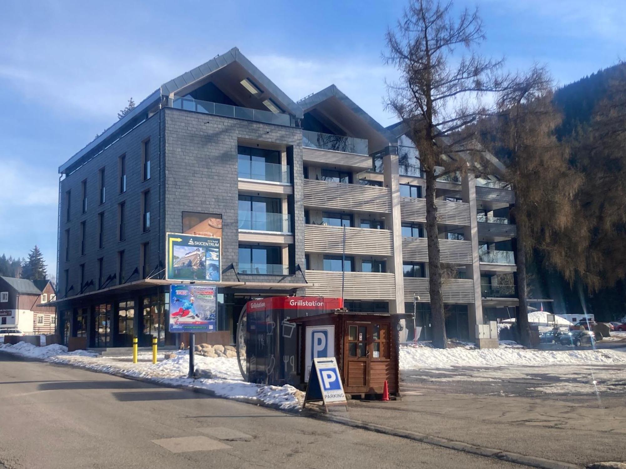 Modern Alpine Corso *